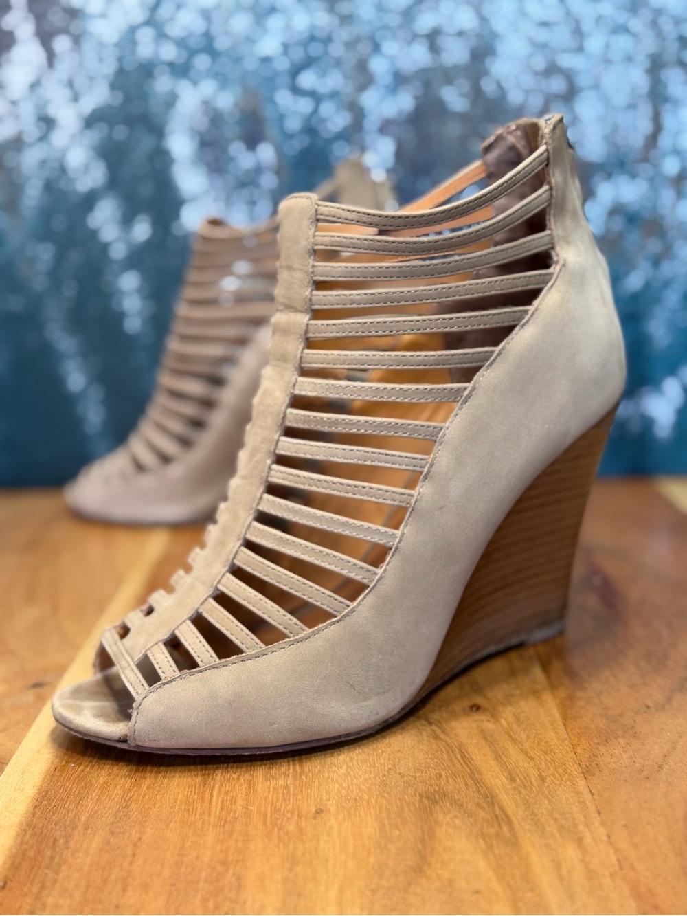 Rebecca Minkoff 2010s Boho Tan Suede Gladiator Wedges Size 9M